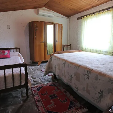 Les Du Mas Lachamp Holiday home *