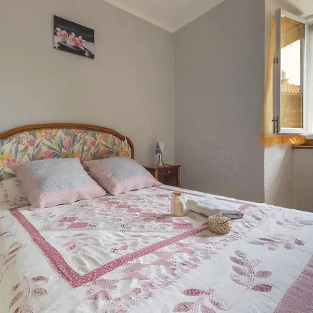 Holiday home Les Du Mas Lachamp